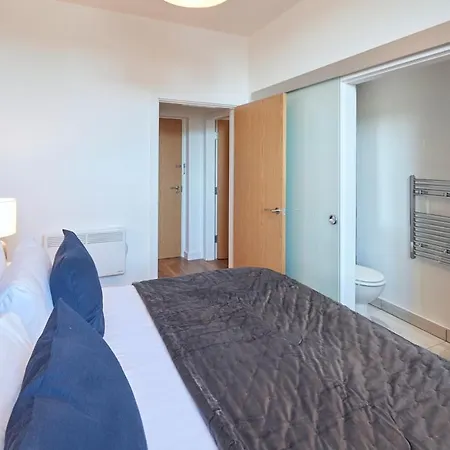 Abbey Nest - Feel Away From Home! Appartement