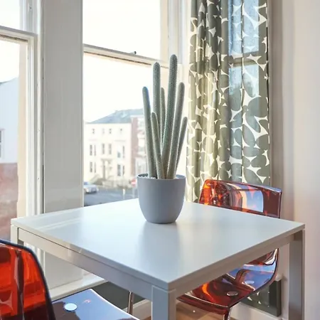 Apartman Abbey Nest - Feel Away From Home! *