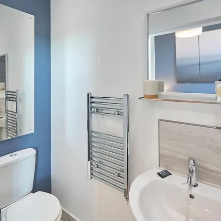 Abbey Nest - Feel Away From Home! Apartman